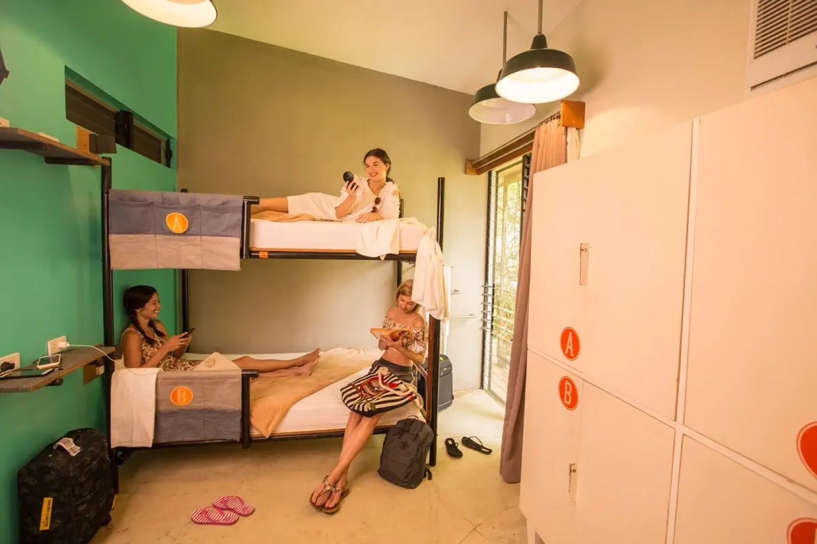 Spin Designer Hostel