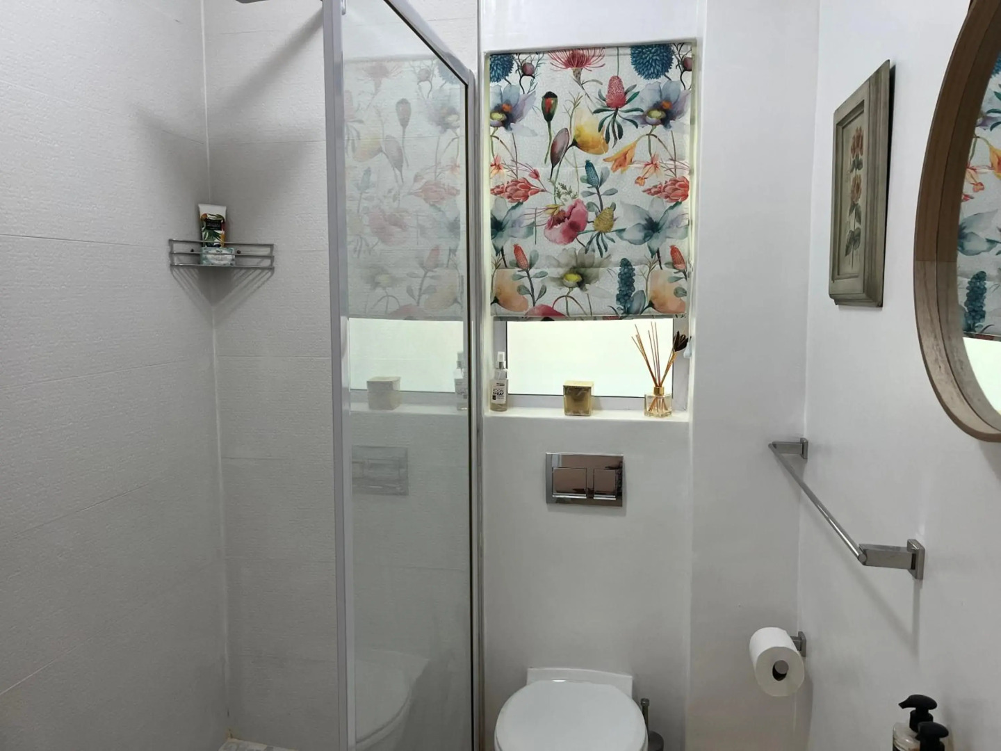 On Broadwalk Cottage