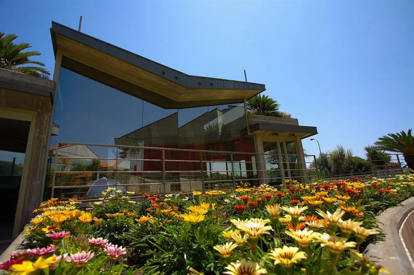 Catania Hills Residence Apartments & Suites