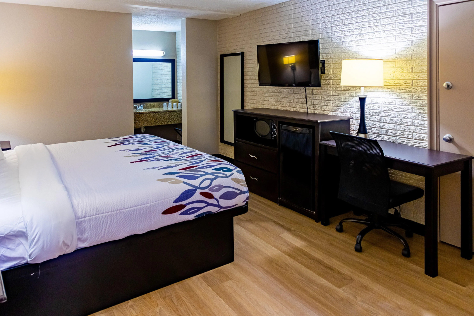 Red Roof Inn Savannah - Richmond Hill/ I-95