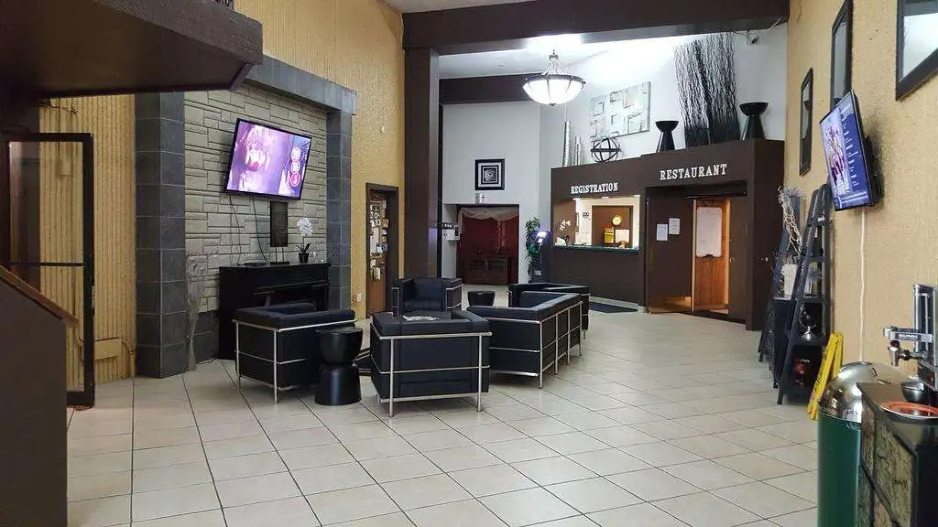 Crookston Inn & Convention Center