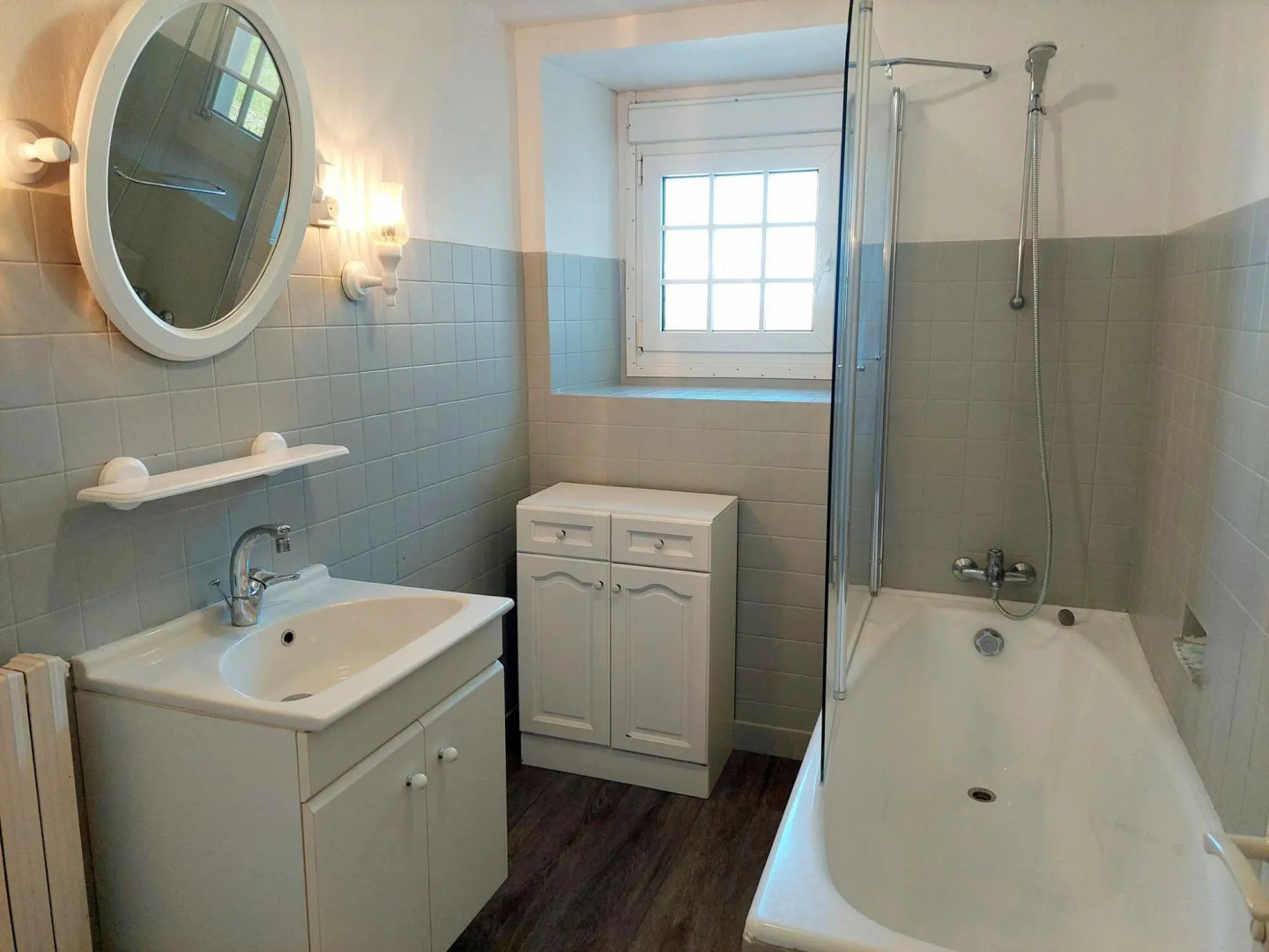 Jacuzzi, billiards and fireplace, semi-detached house, Sibiril