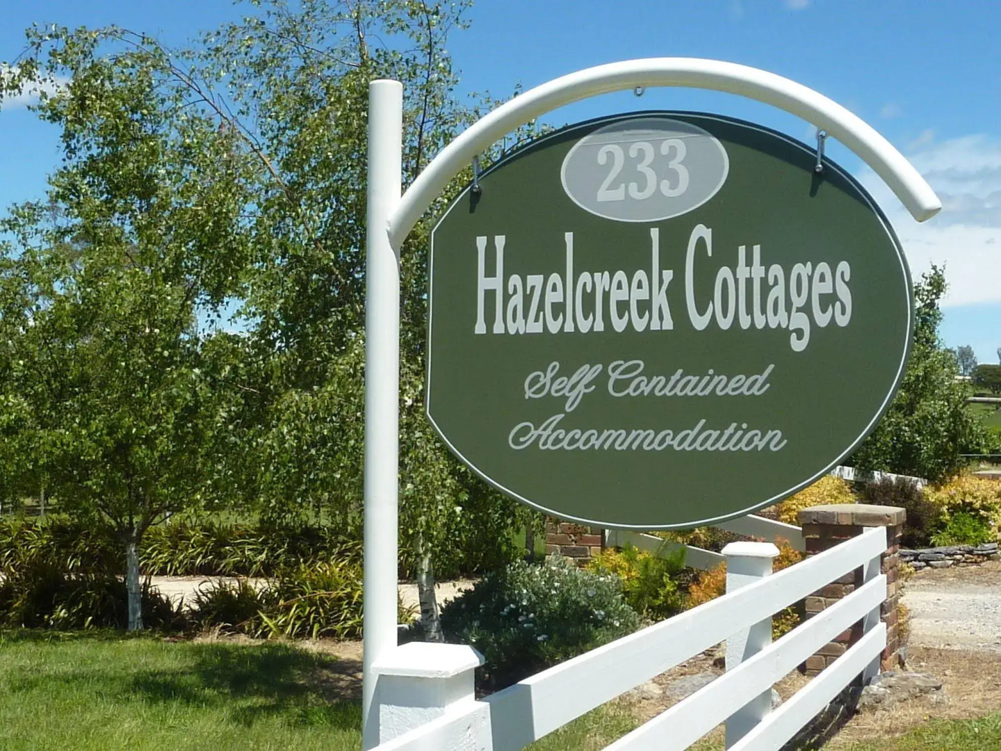 Hazelcreek Cottages