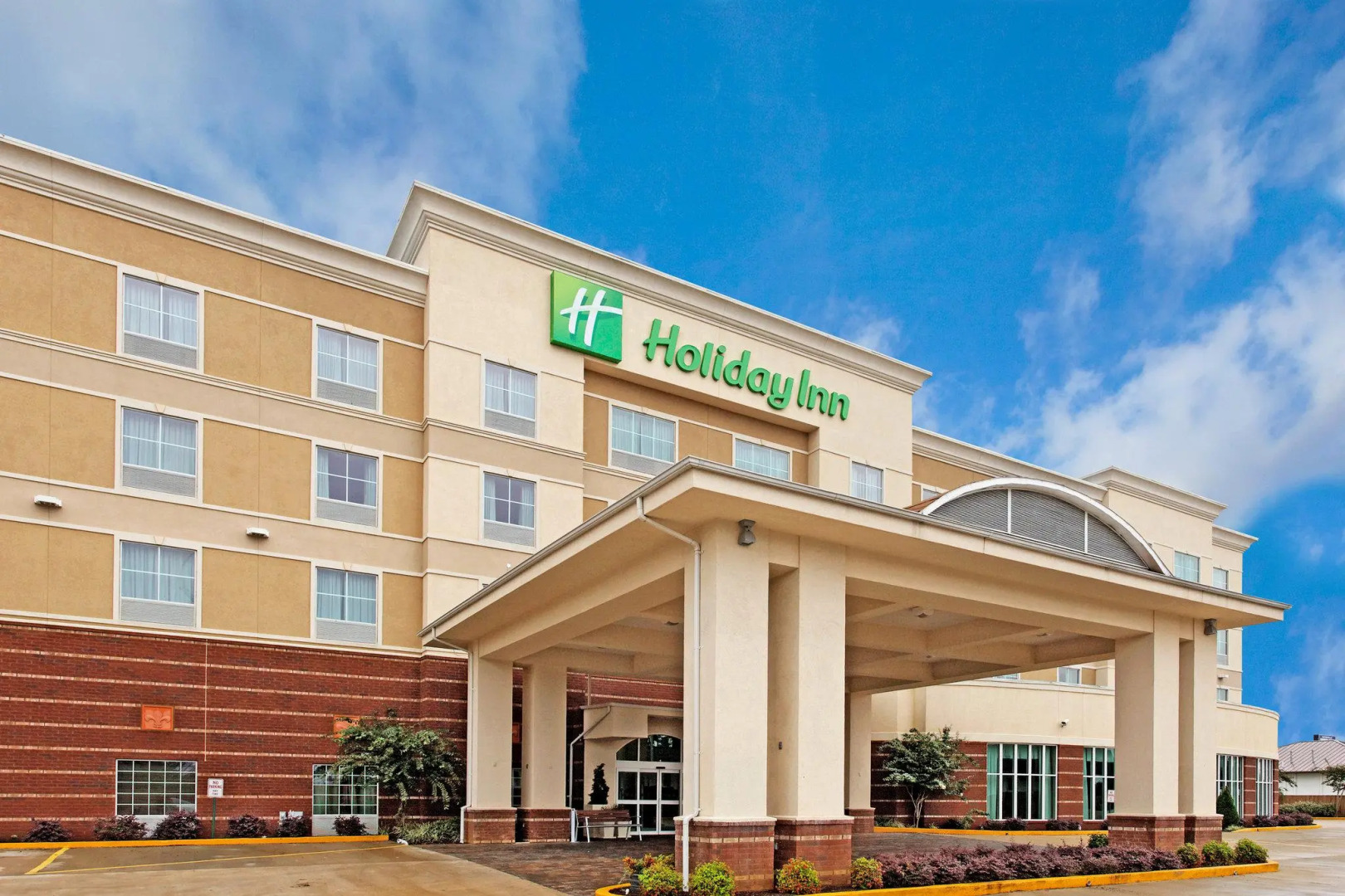 Holiday Inn Batesville by IHG