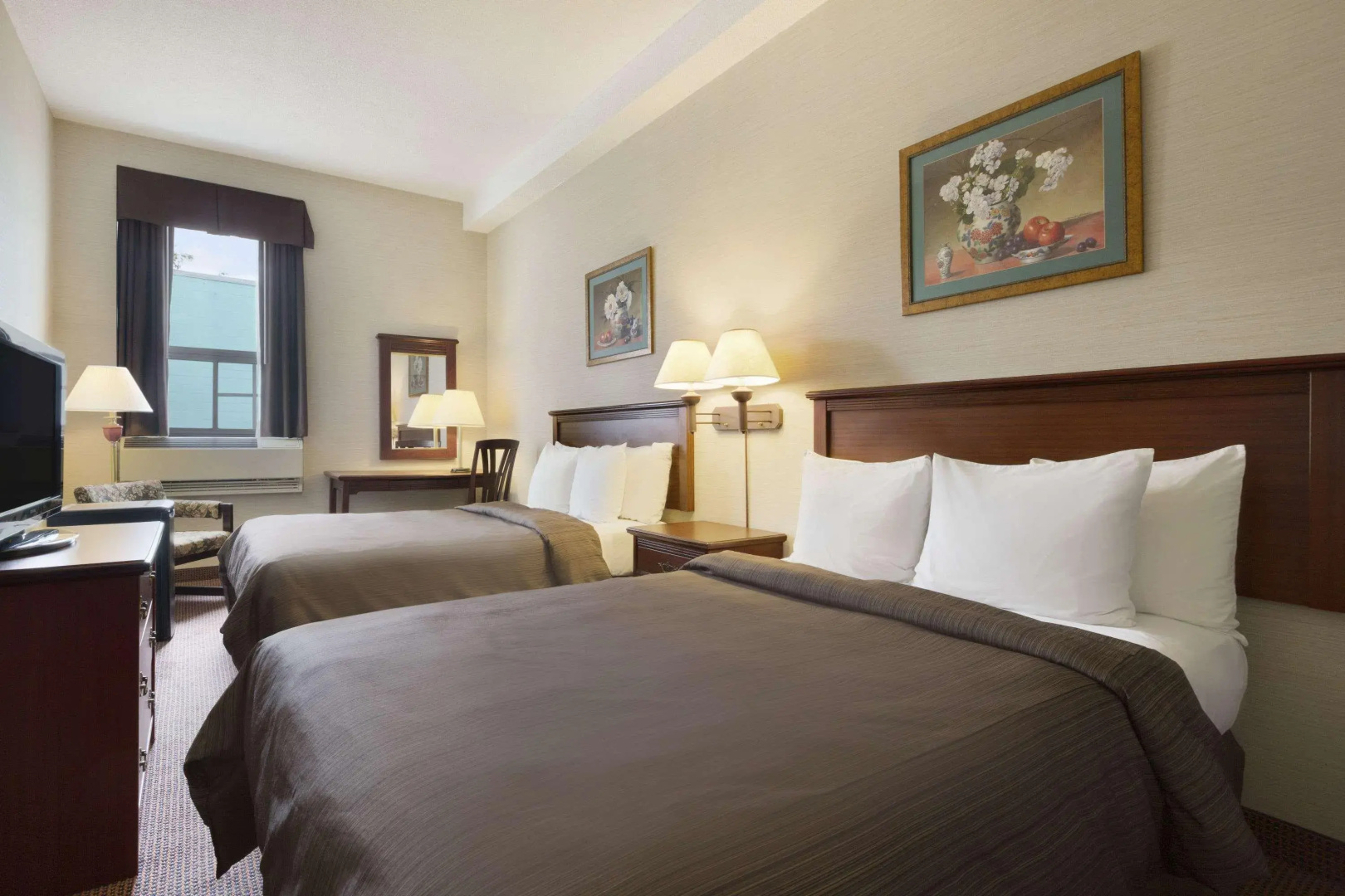 Days Inn by Wyndham Toronto East Beaches