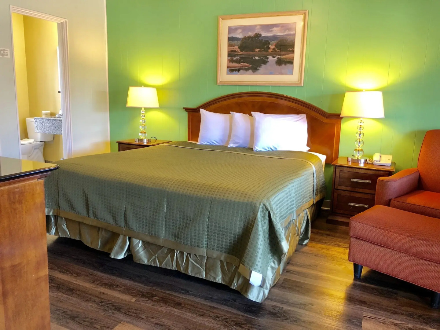 Hitching Post Studios Inn