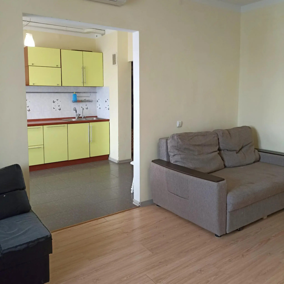 Аврора Люкс на улице Орджоникидзе