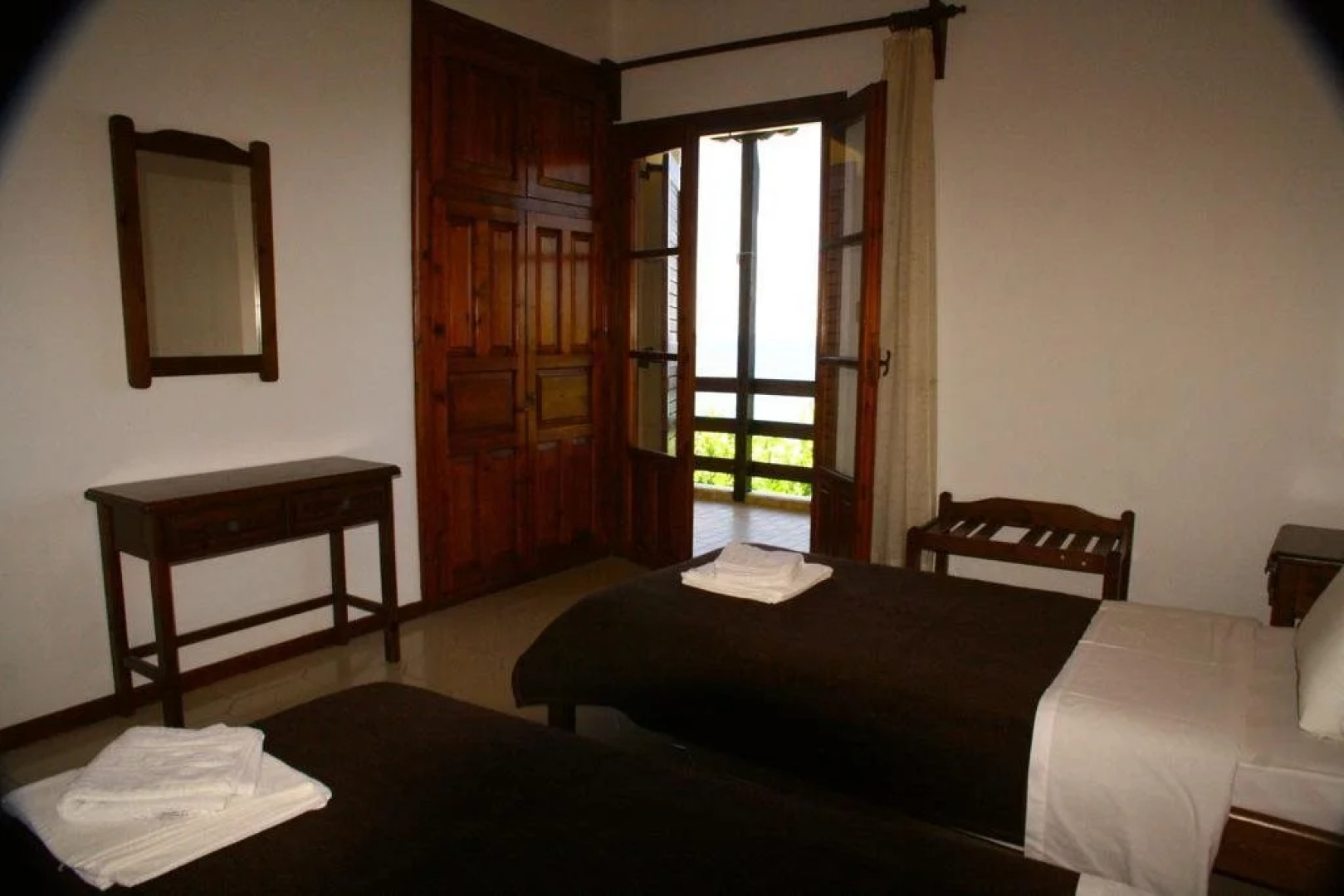 Papa Nero Studios And Apartments