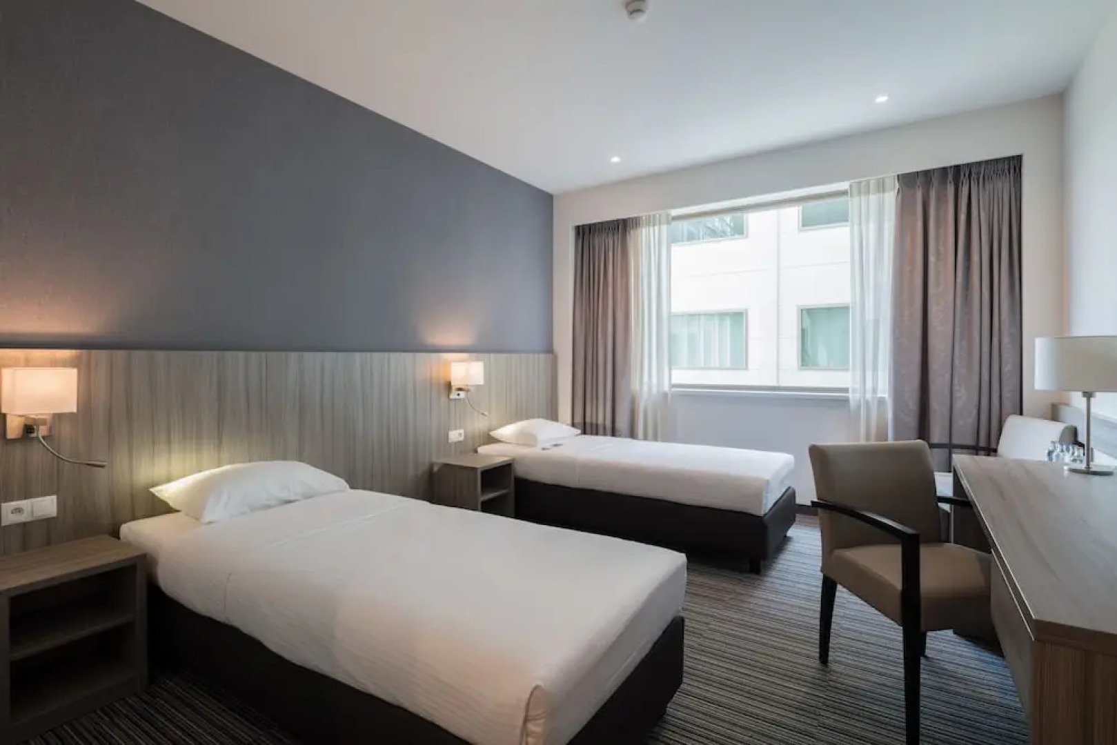 Mezzo Hotel & Business