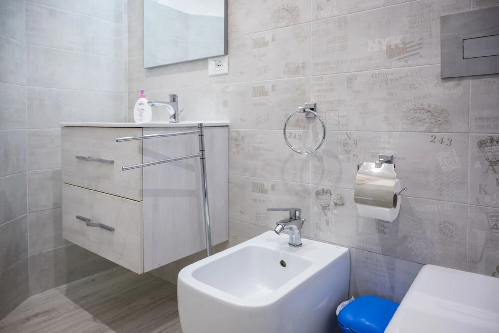 Ambra Apartment On Sea Shore