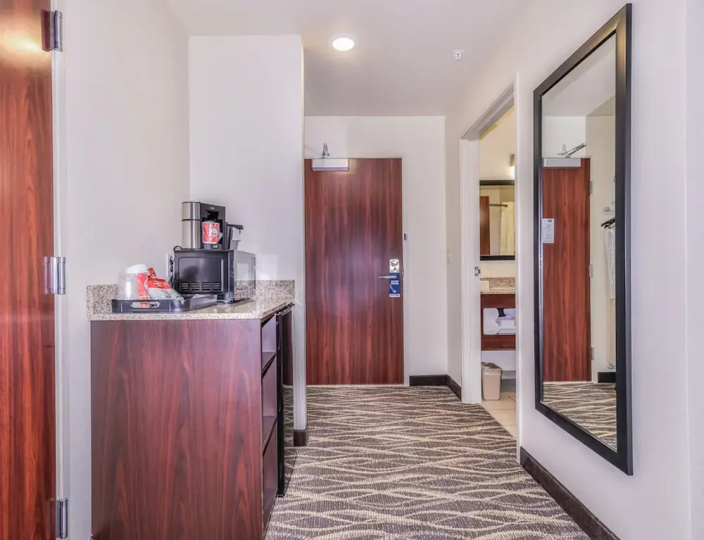 Cobblestone Hotel & Suites - Rhinelander