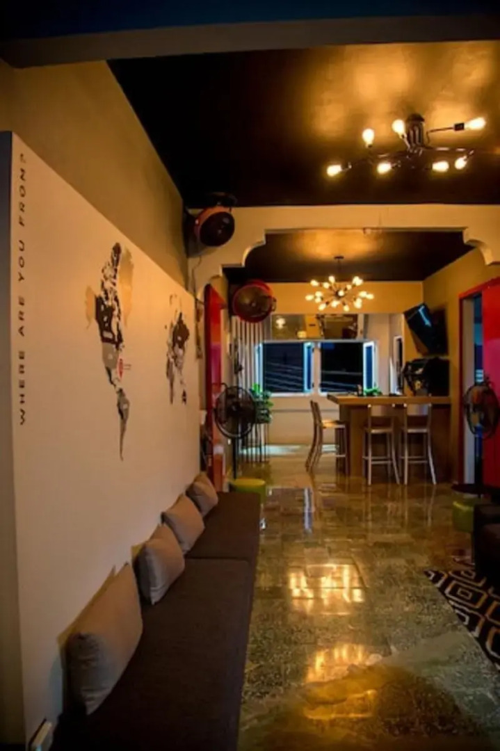 Nomada Urban Beach Hostel - Adults Only