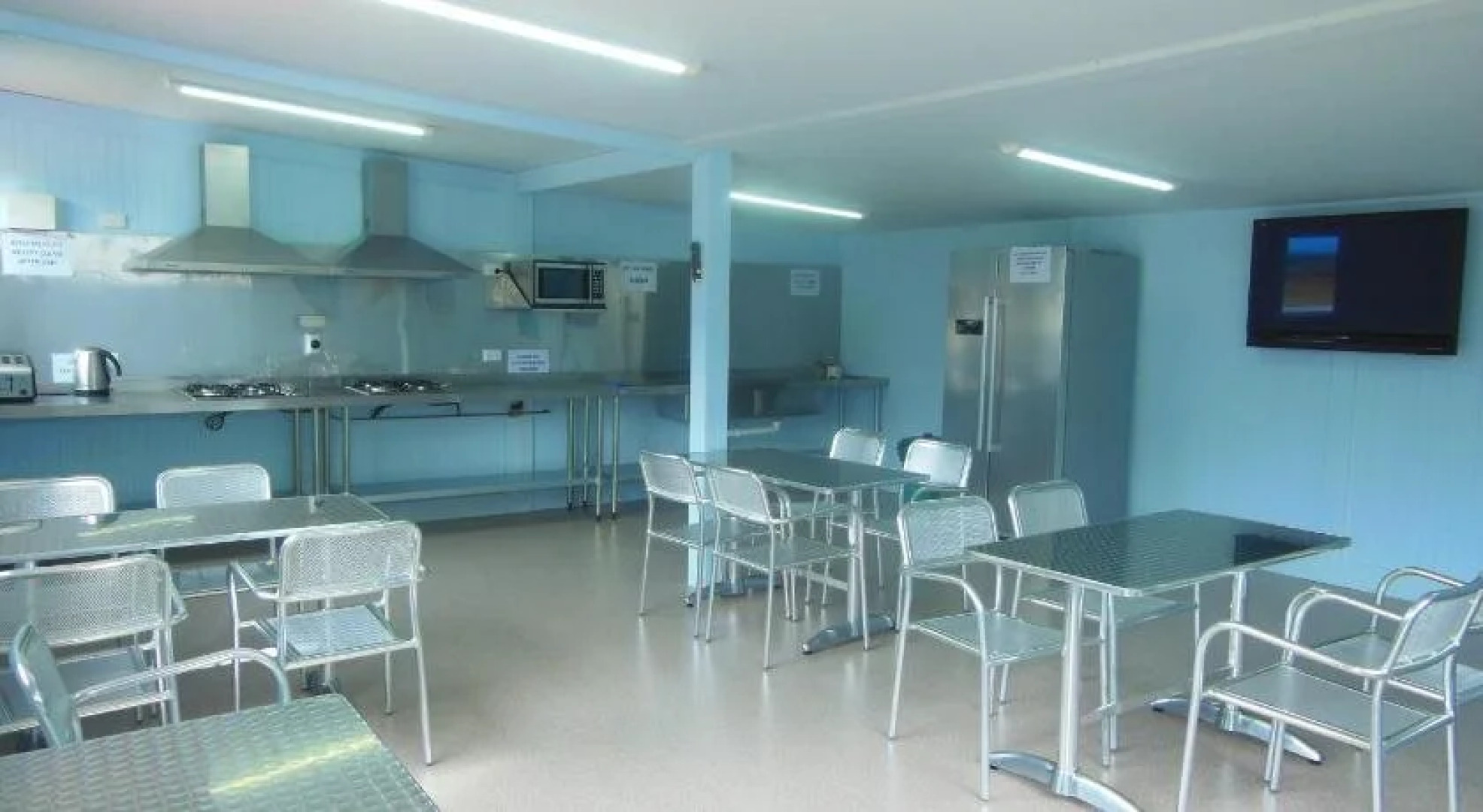 Waters Edge Holiday Park