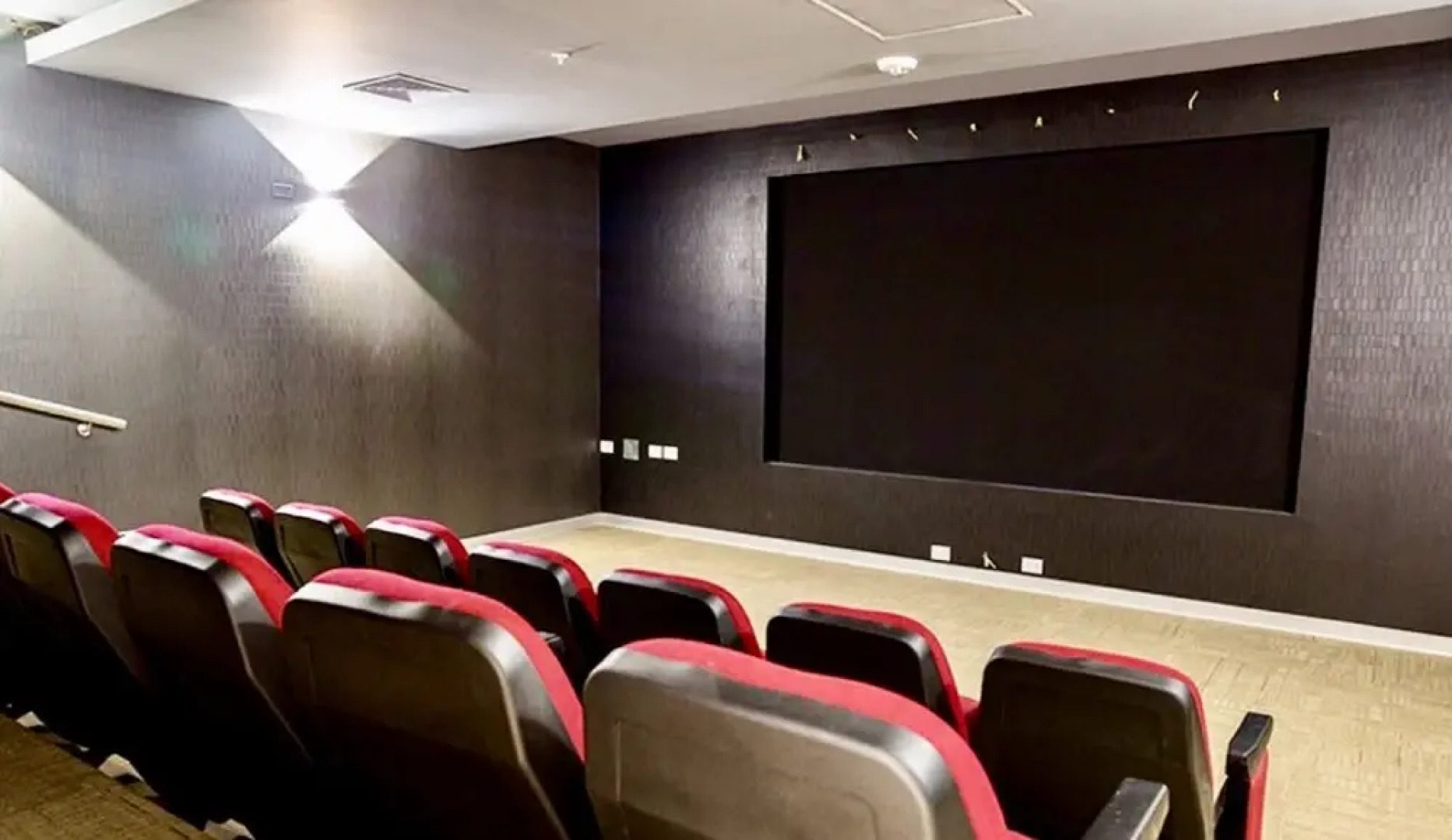 Moon Luxury Apartments