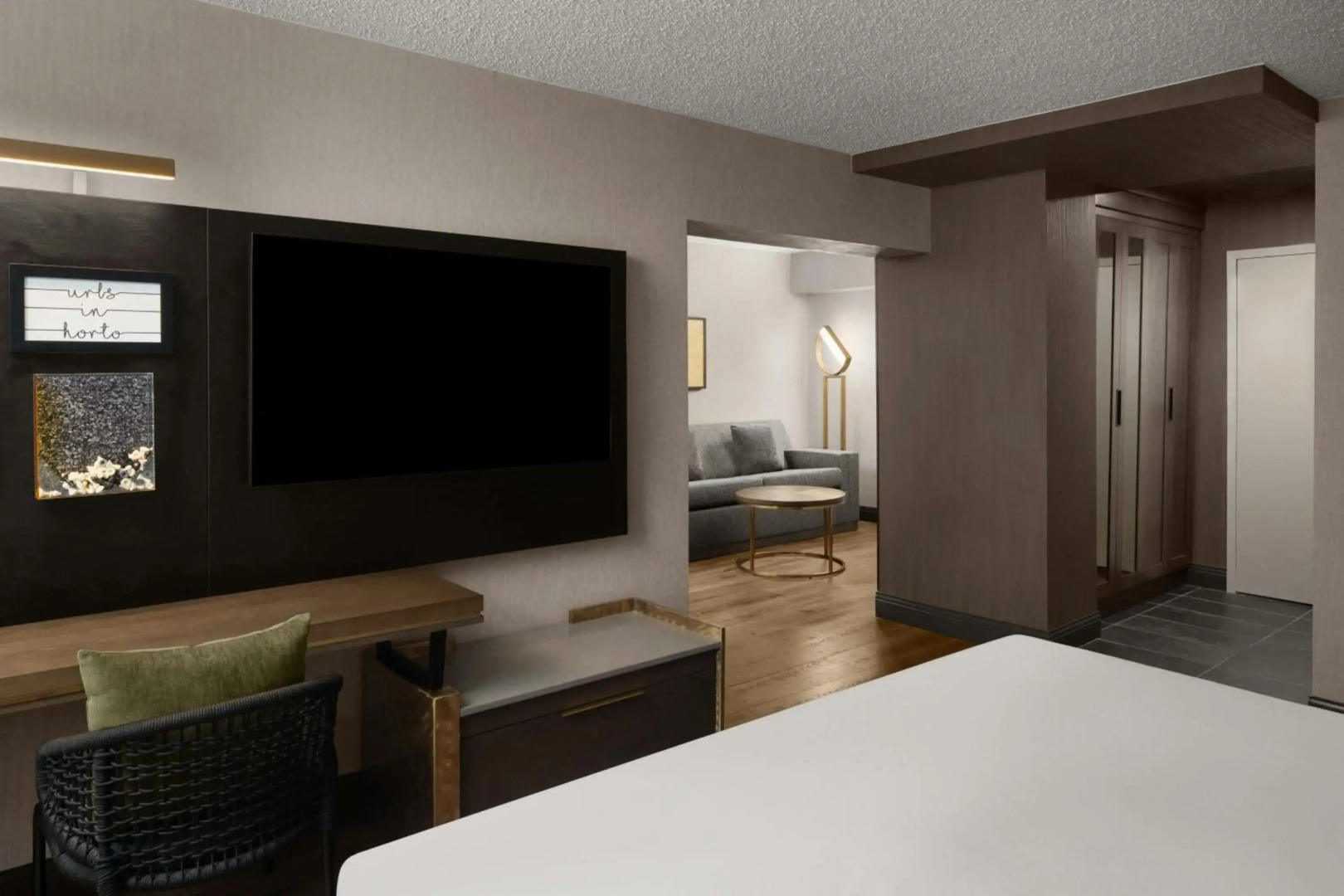 Renaissance Chicago North Shore Hotel