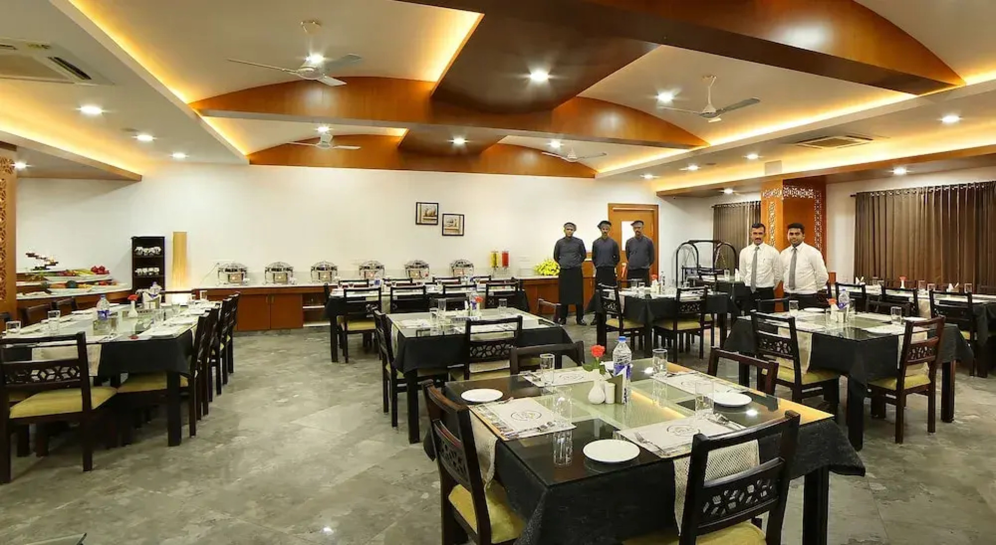 Kgees- HillTown Hotel