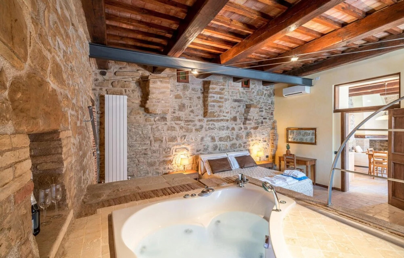 Stunning Home in Camerino With Outdoor Swimming Pool, Wifi and 1 Bedrooms