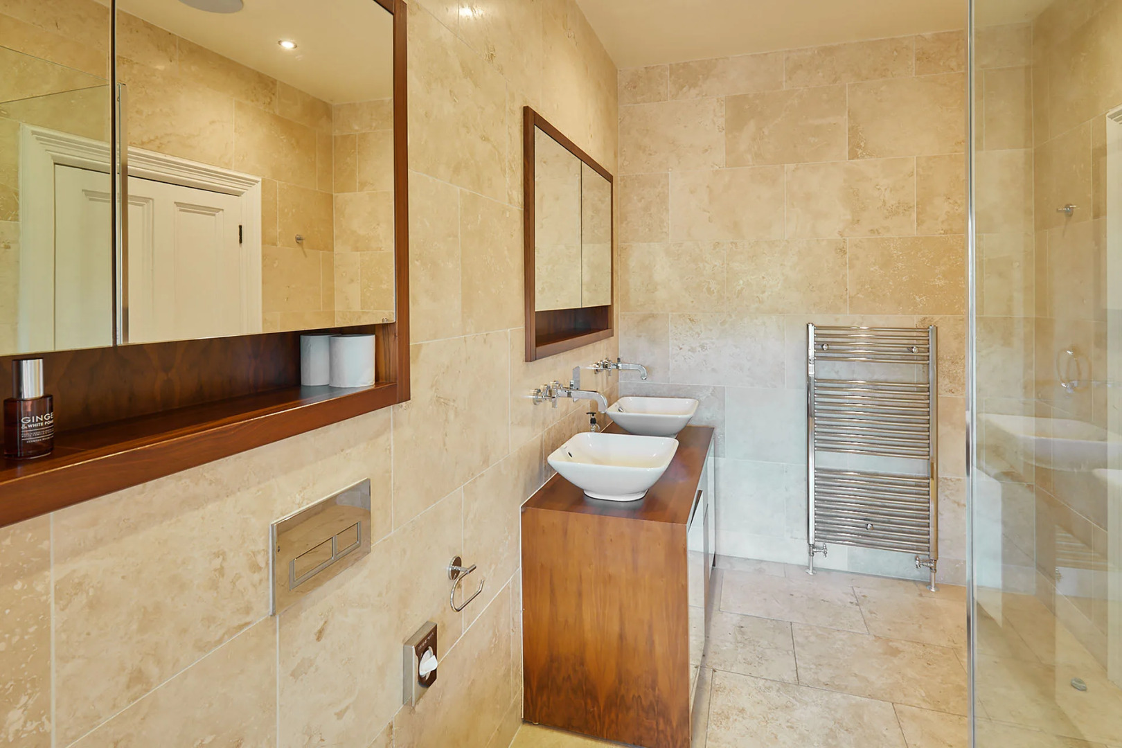 Host Stay The Lakehouse