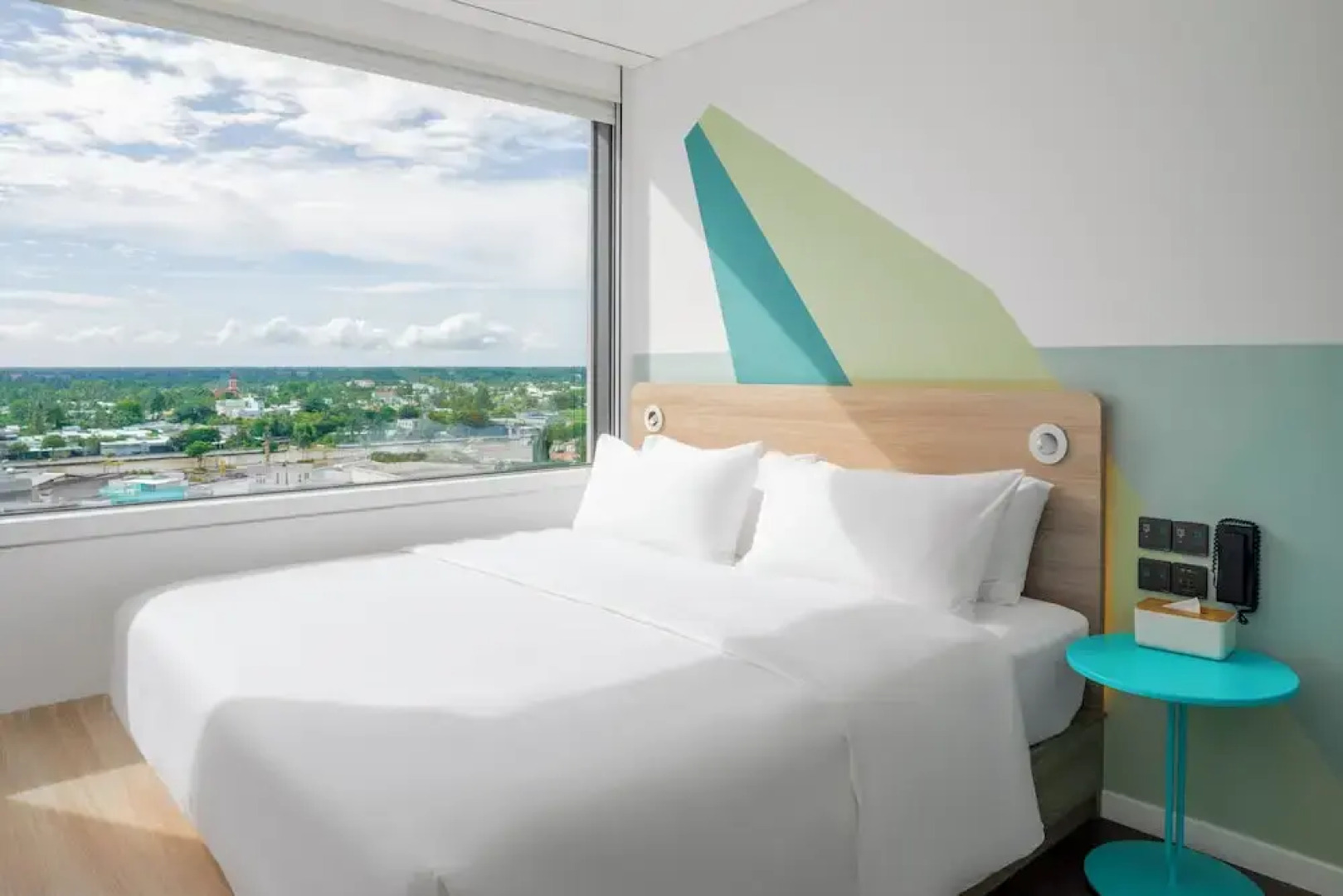 Tru by Hilton Hau Giang City Centre