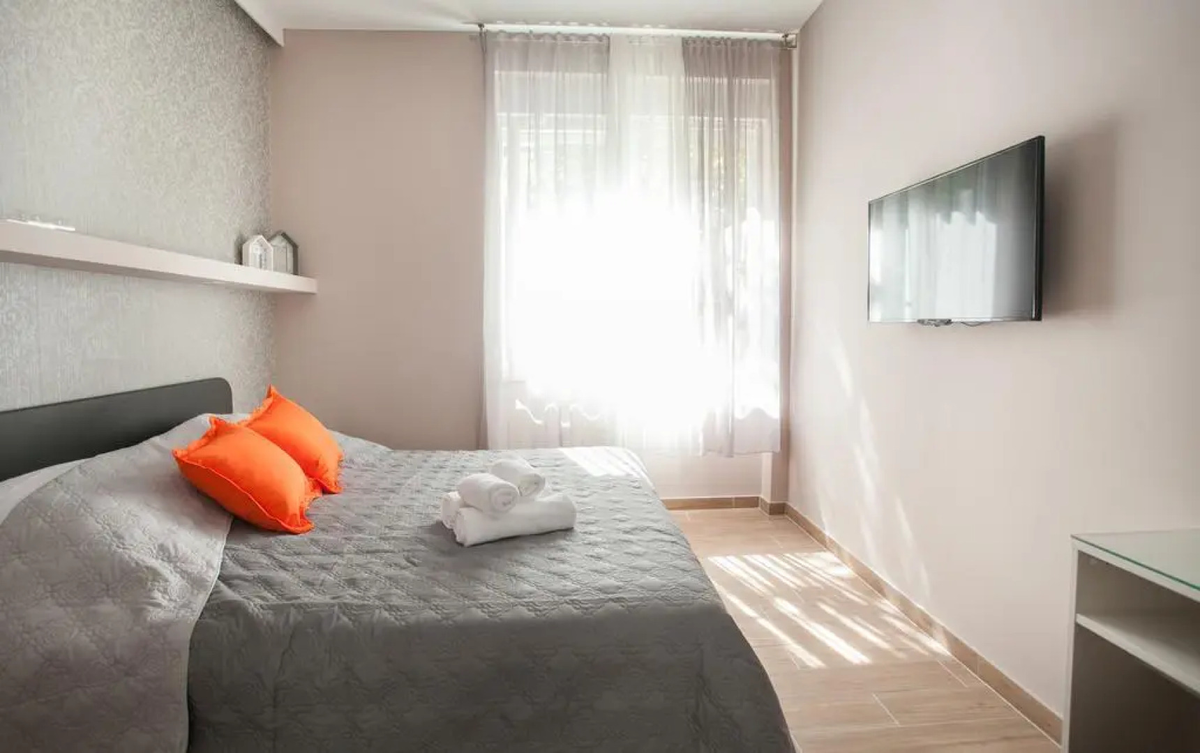 Sand Beach Apartments