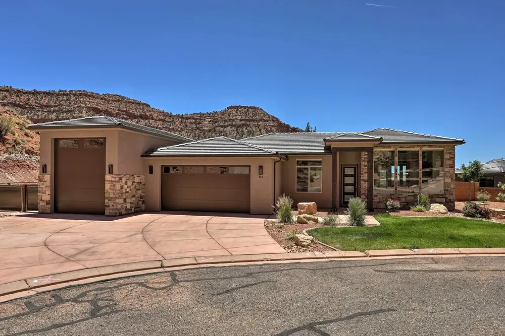 Stunning Kanab Home - Amazing Red Rock Views!