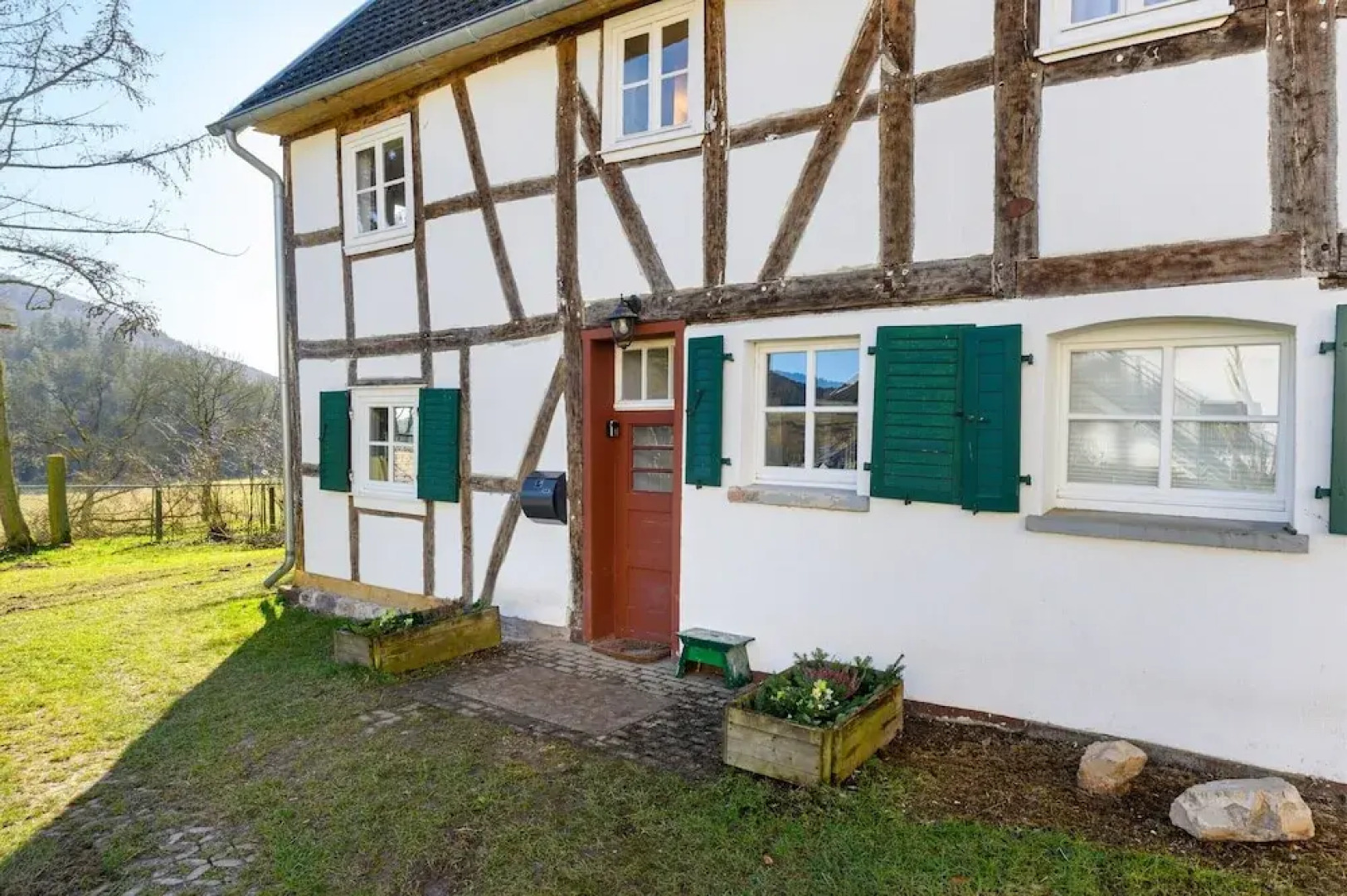 Eppe Timbered Retreat