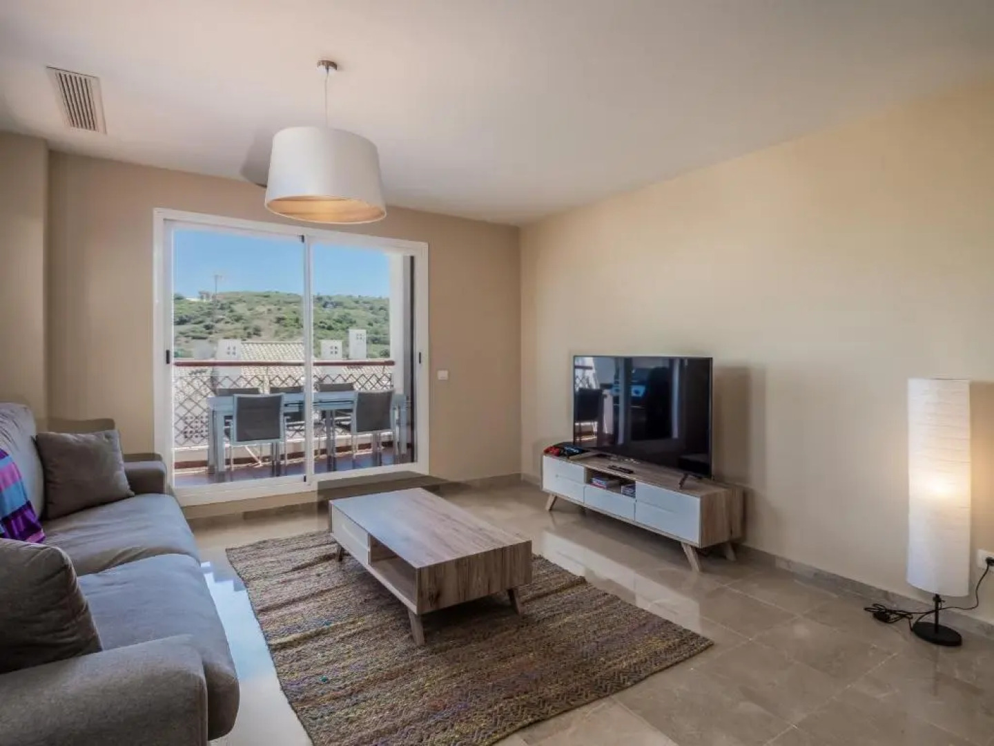 2287-Amazing apt 3bedrooms with huge terrace