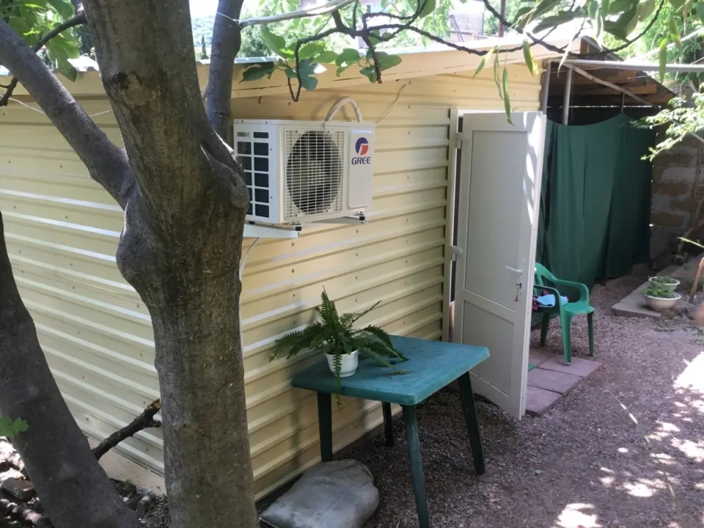 Two Floor Cottages in Lazurnoe