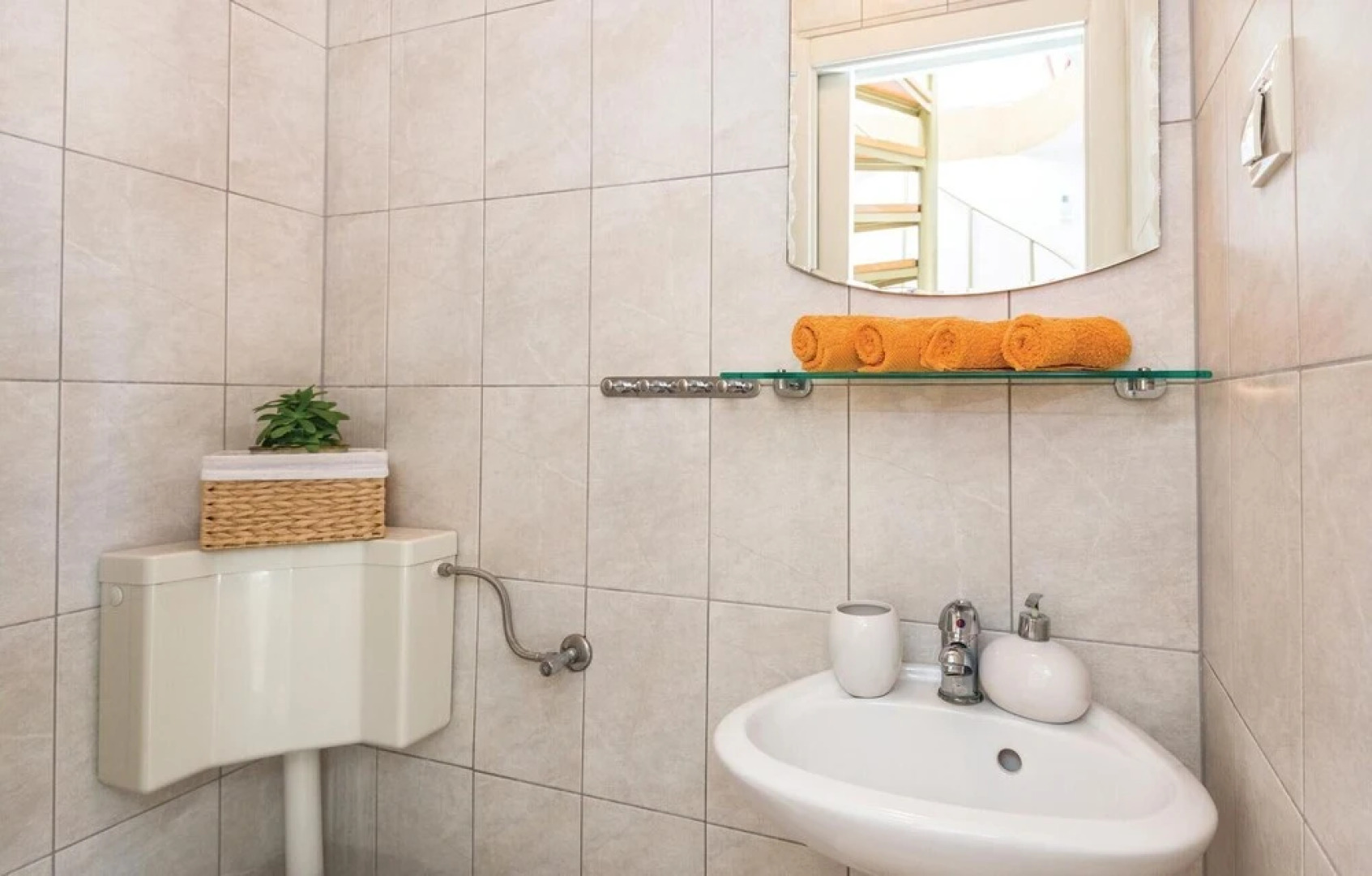 Amazing Home in Podgora With Wifi and 2 Bedrooms