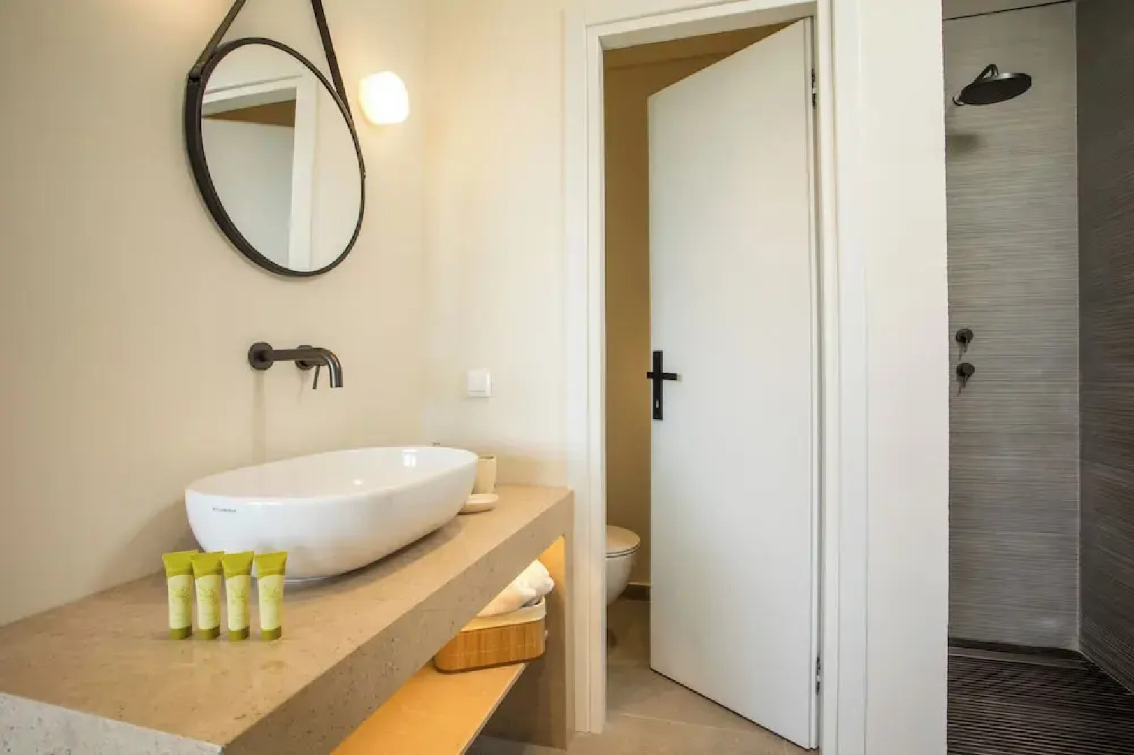 Aethrion Luxury Villas & Suites