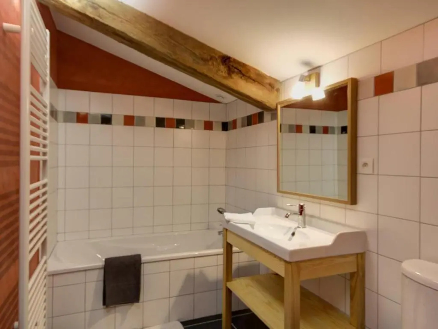 Gîte Saint-Just-la-Pendue, 7 pièces, 12 personnes - FR-1-496-54