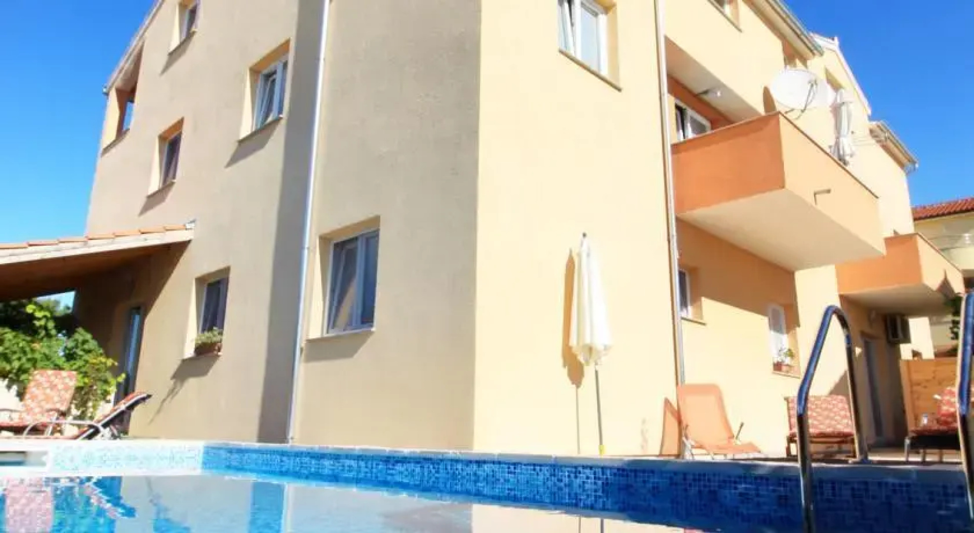 Apartmani Martinović