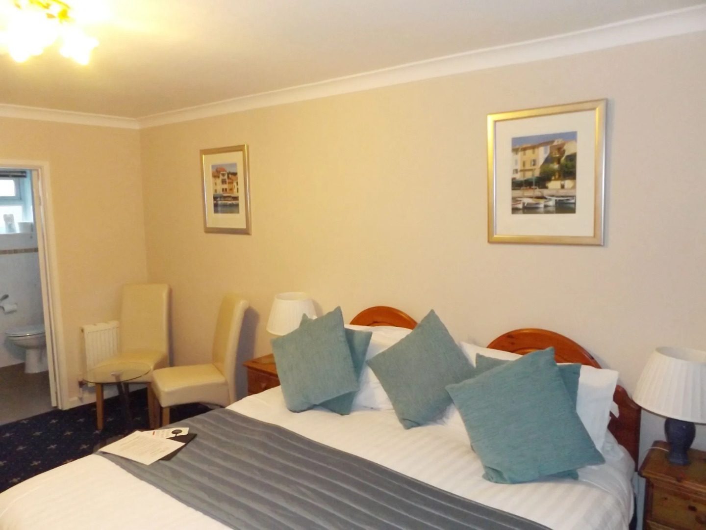 The Rosscourt - Adults only