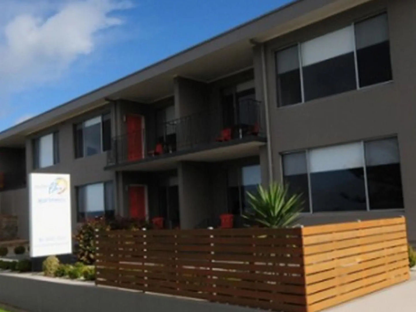 Southern Blue Apartments