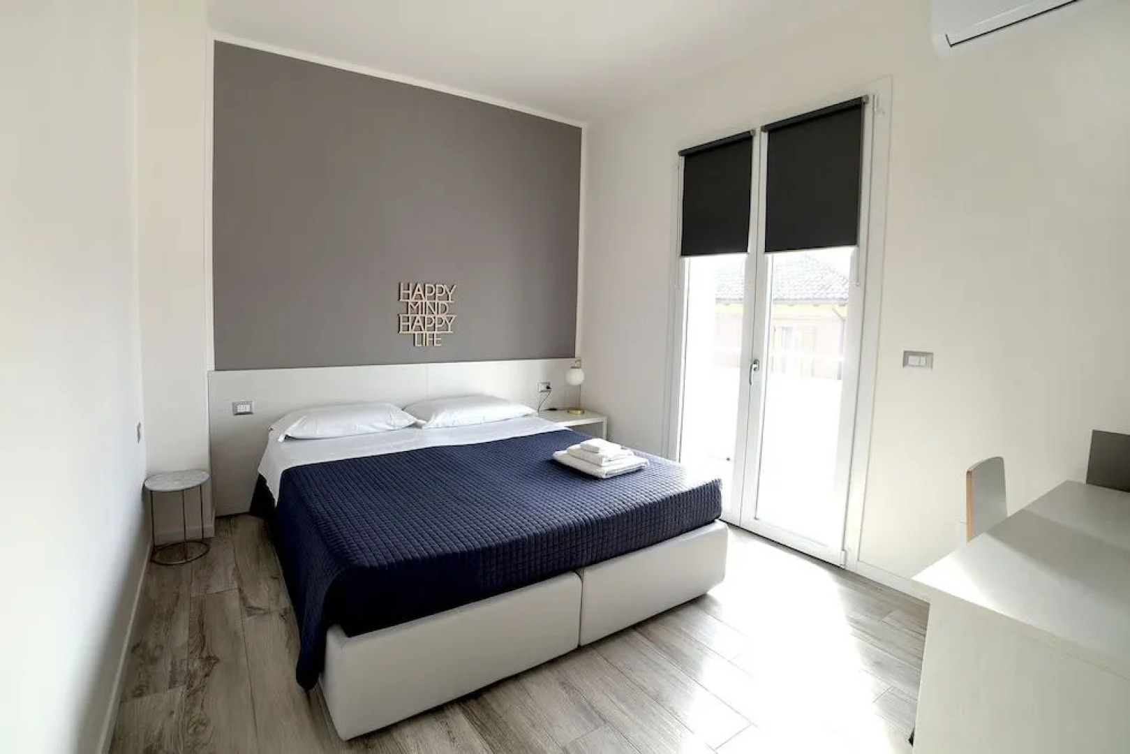 Bianca Room  Breakfast