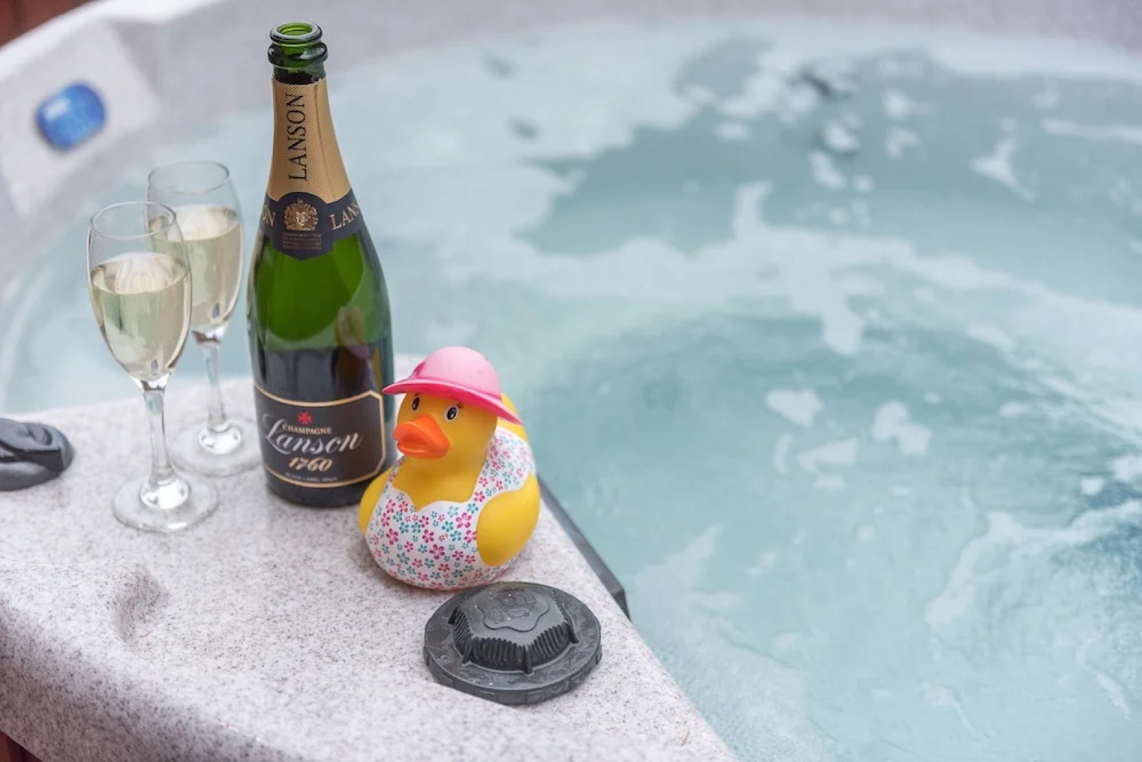 Birch 14 With Hot Tub, Newton Stewart