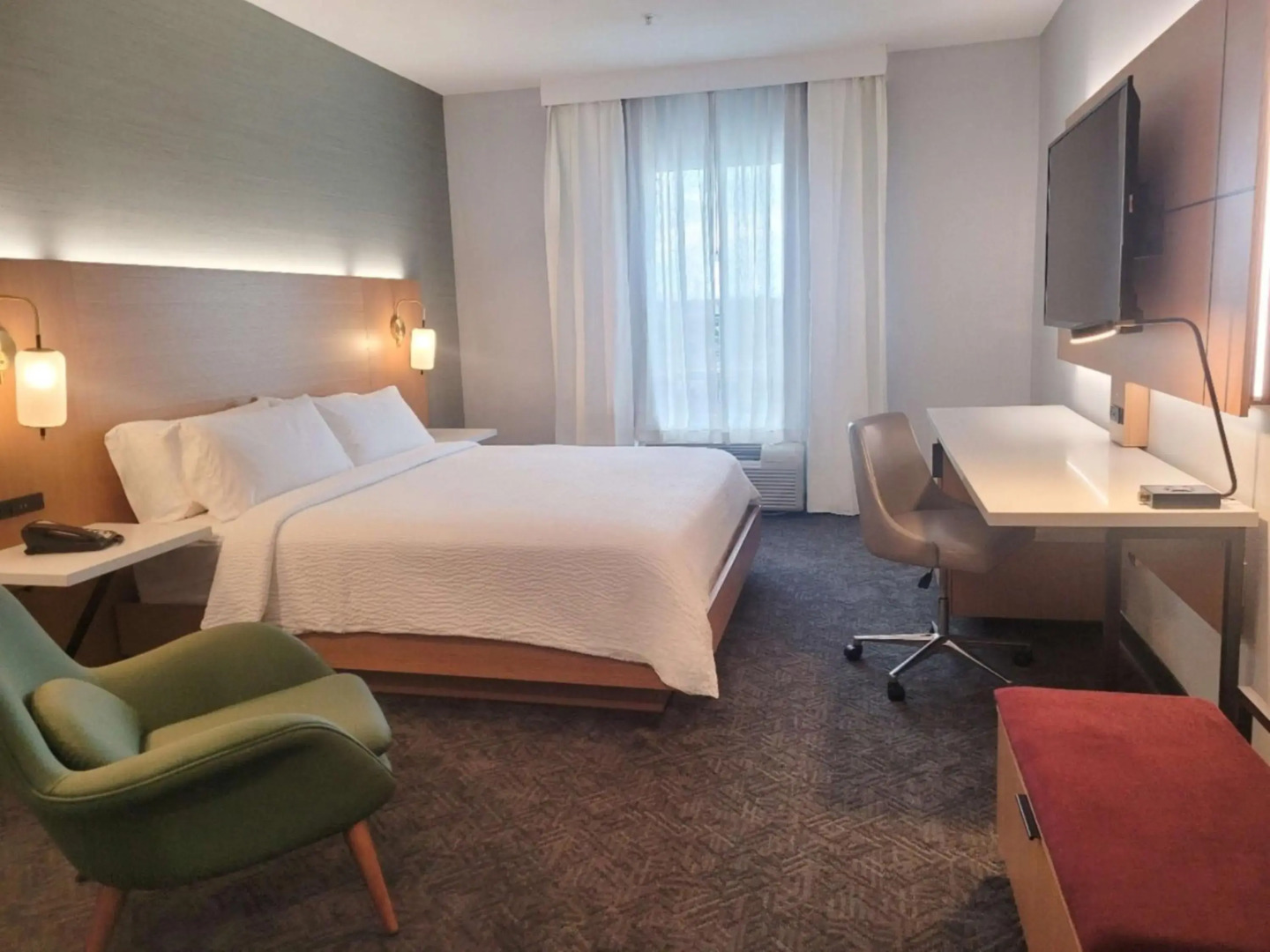 New Victorian Inn and Suites