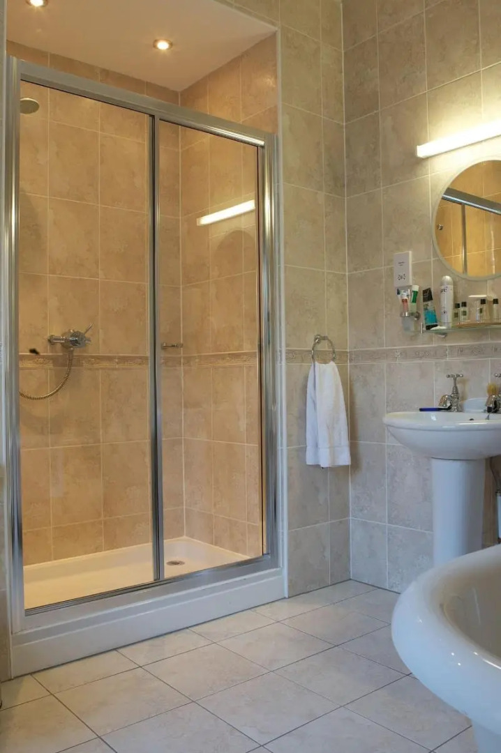 The Kings Arms and Royal Hotel, Godalming, Surrey