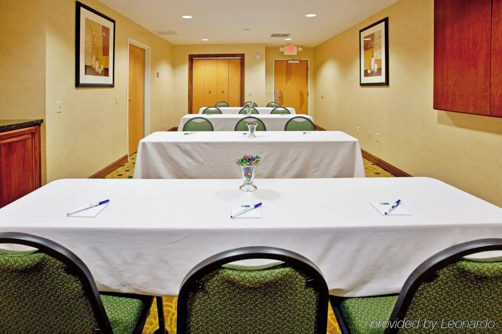 Holiday Inn Express Hotel & Suites Hardeeville - Hilton Head