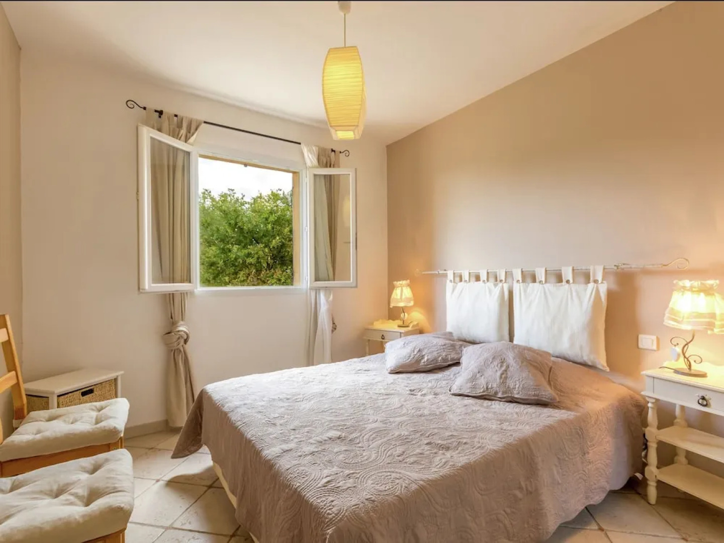 Detached Holiday Home Near the Truffle Capital of Aups, With a Shared Swimming Pool