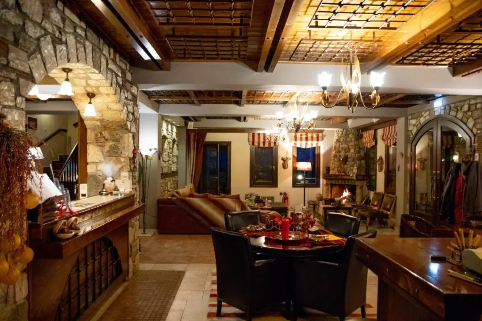 Pandion Boutique Hotel & Suites