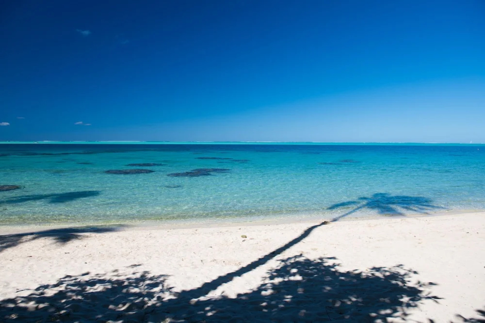 Bora Bora Holidays Lodge And Villa