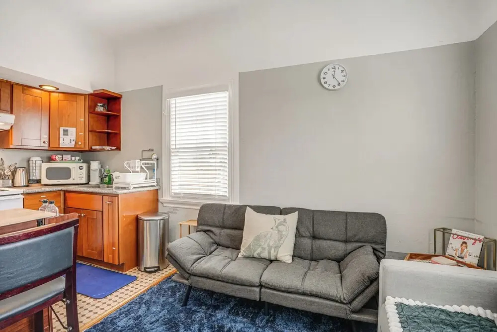 8 Mi to Bay Bridge: Couple's Getaway w/ Mtn Views!