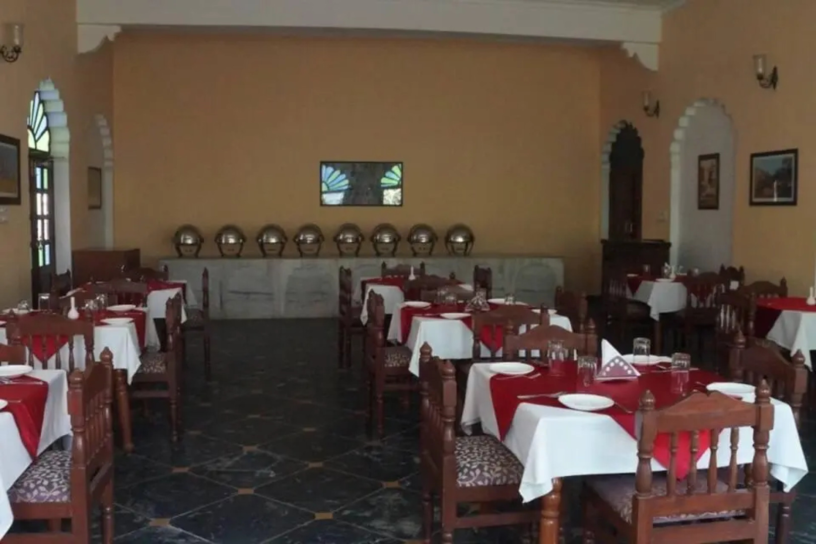 Hotel Surya Vilas Palace