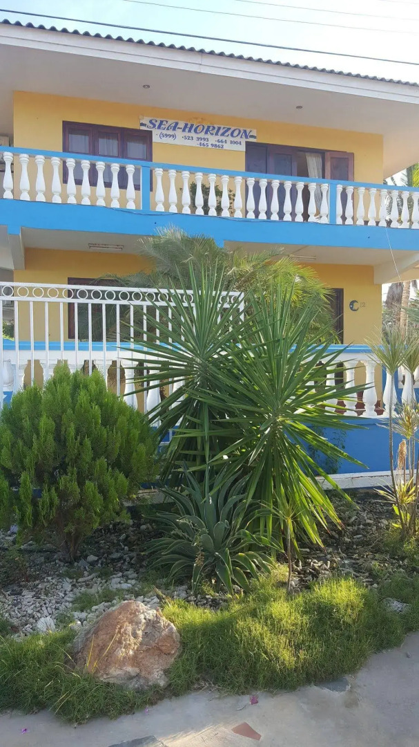Sea Horizon Apartments (across from Mambo Beach)