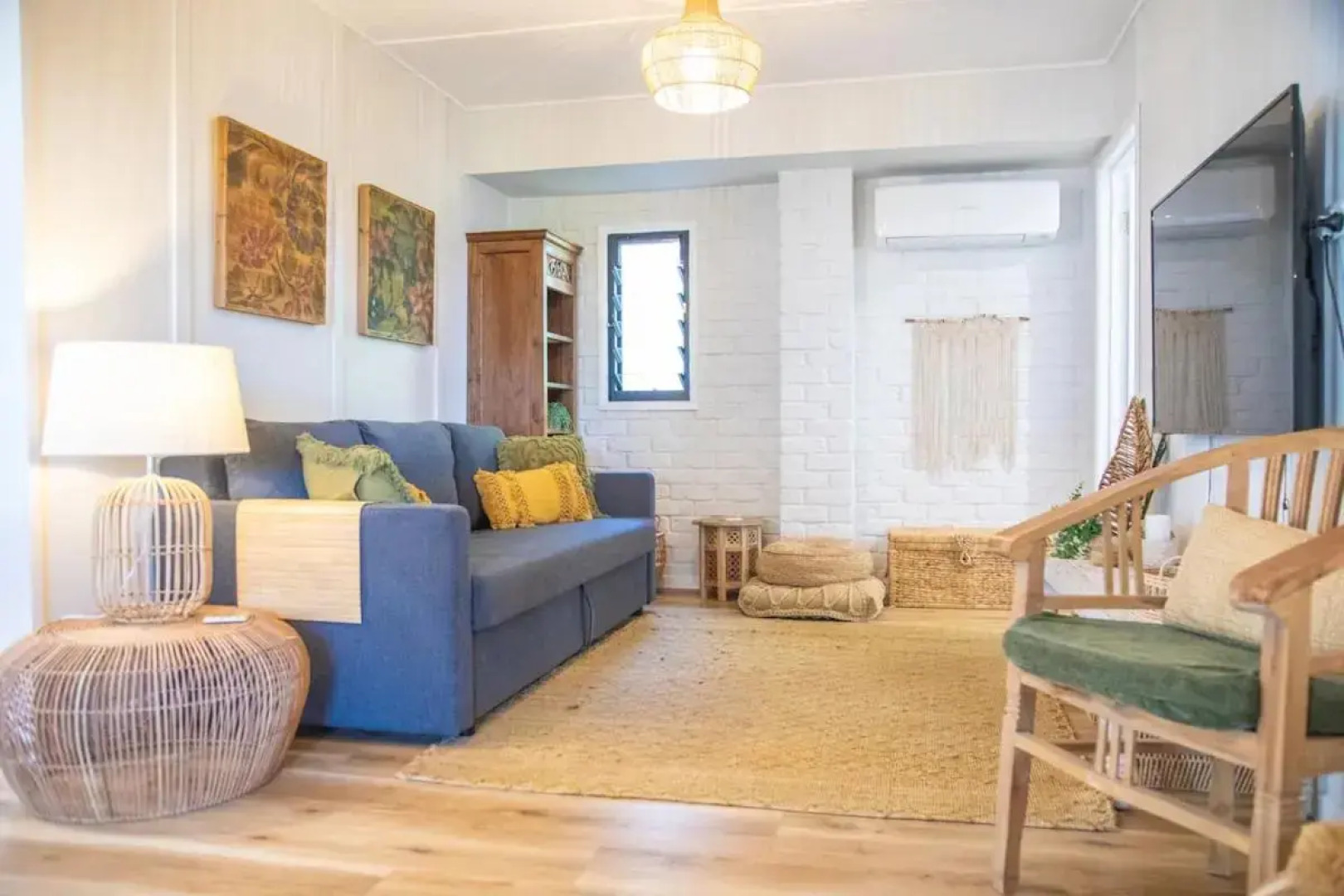 Yarabin - Luxury 6 Bedroom Home With Ocean Views