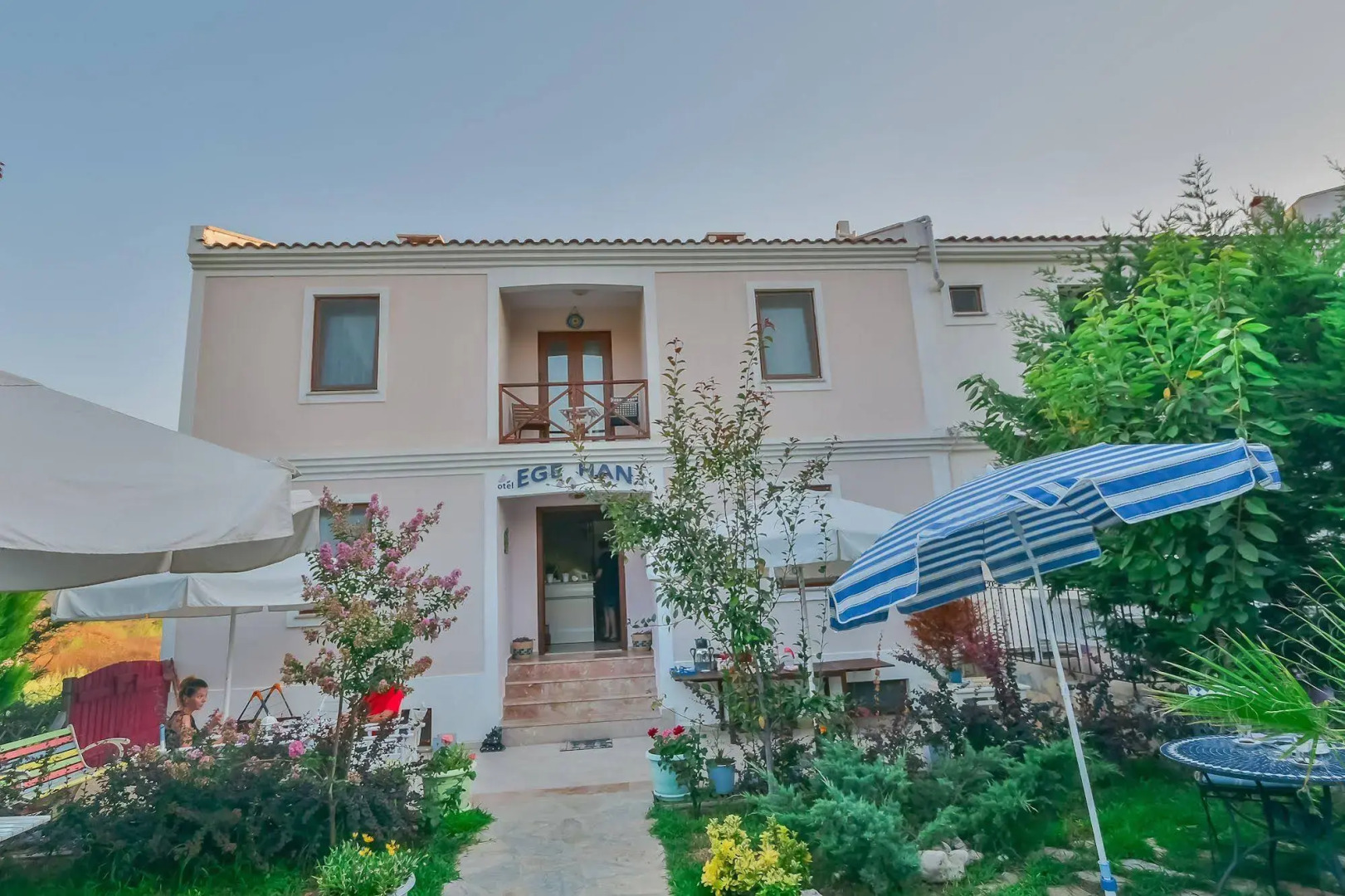 Ege Han Otel