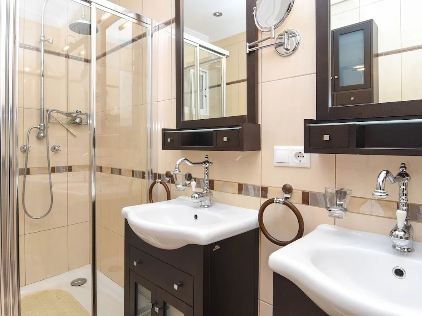 Beautiful villa on the hill of Pedreguer overlooking Denia, Costa Blanca