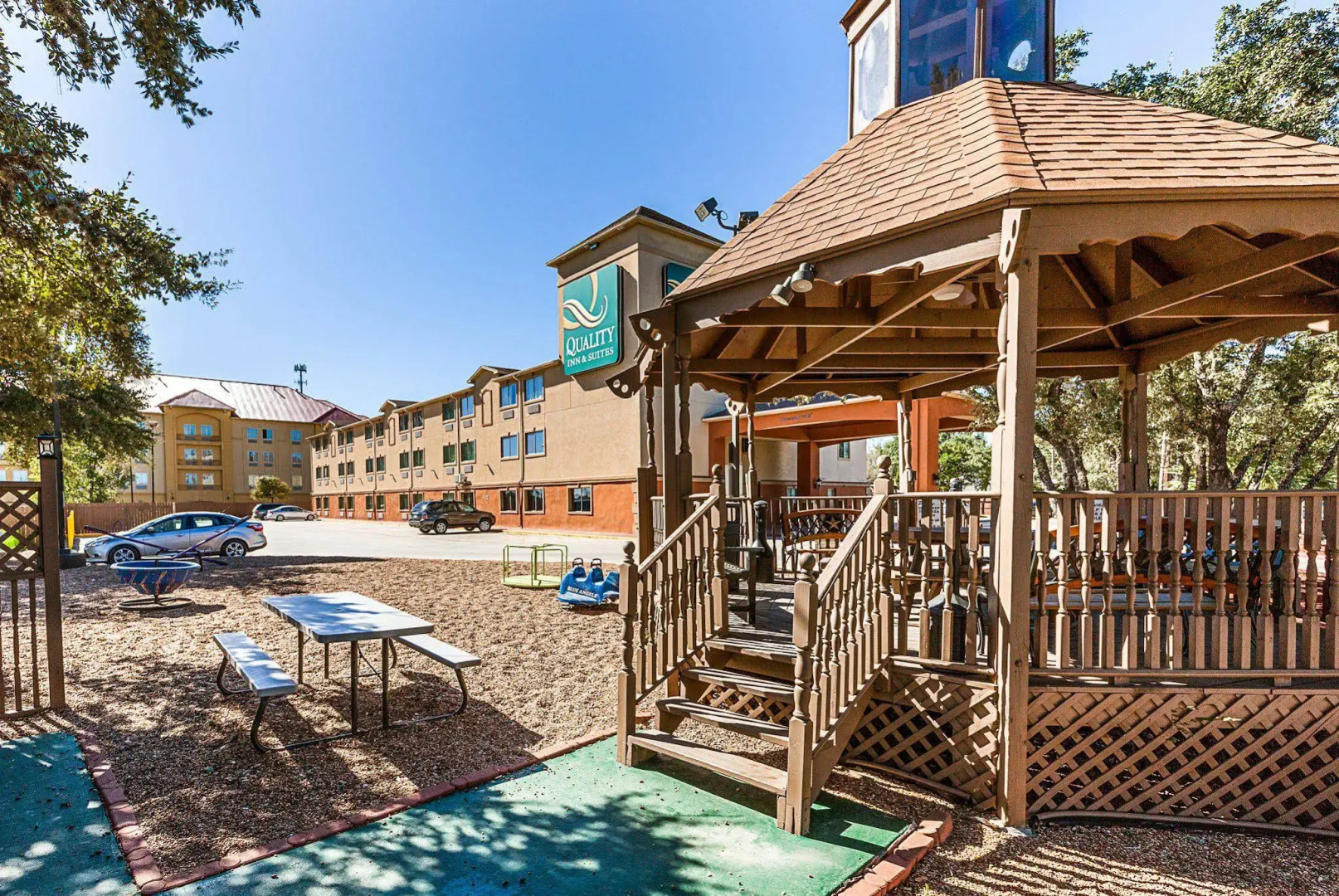 Quality Inn & Suites SeaWorld North