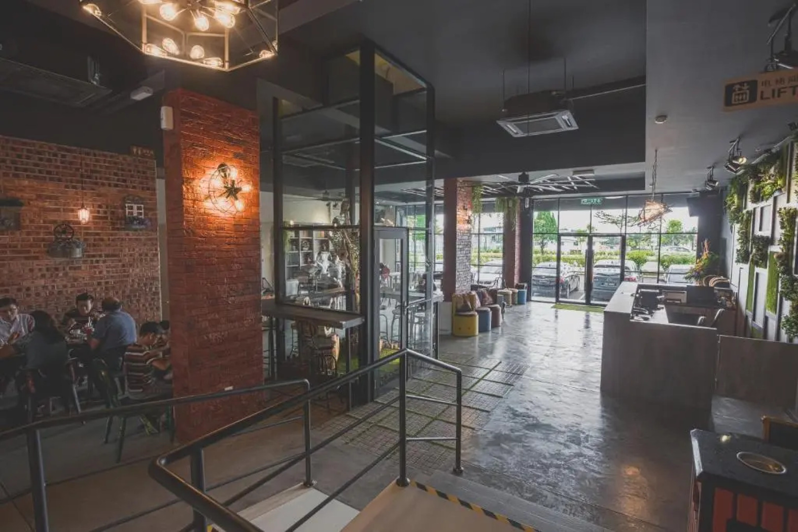 V3 Hotel & Residence Seri Alam